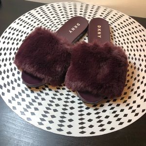 【DKNY】faux fur slippers size 7.5